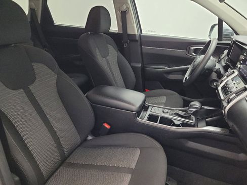 Used 2022 Kia Sorento LX FWD image 21