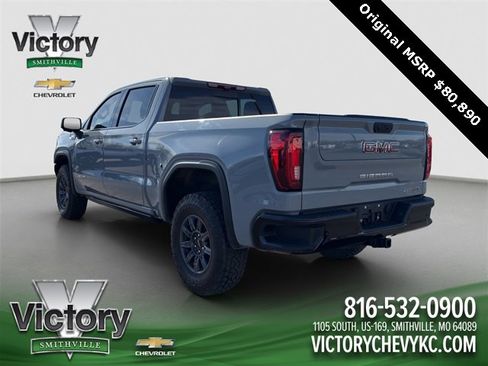Used 2025 GMC Sierra 1500 AT4X image 4