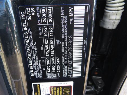 Certified 2022 Mercedes-Benz GLE 350 4MATIC w/ AMG Line Exterior image 8