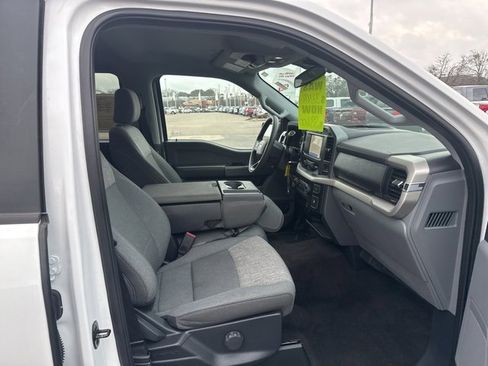 Used 2021 Ford F150 XLT image 11