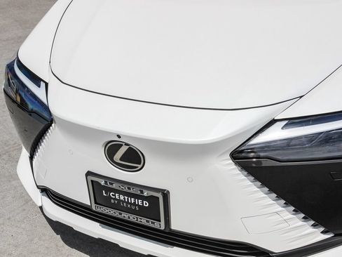 Certified 2023 Lexus RZ 450e Premium w/ Technology Package AWD/4WD image 10