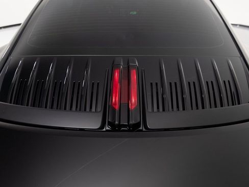 Certified 2025 Porsche 911 Carrera image 40