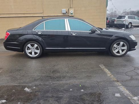 Used 2013 Mercedes-Benz S 550 4MATIC image 3