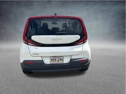 Used 2022 Kia Soul LX FWD image 18