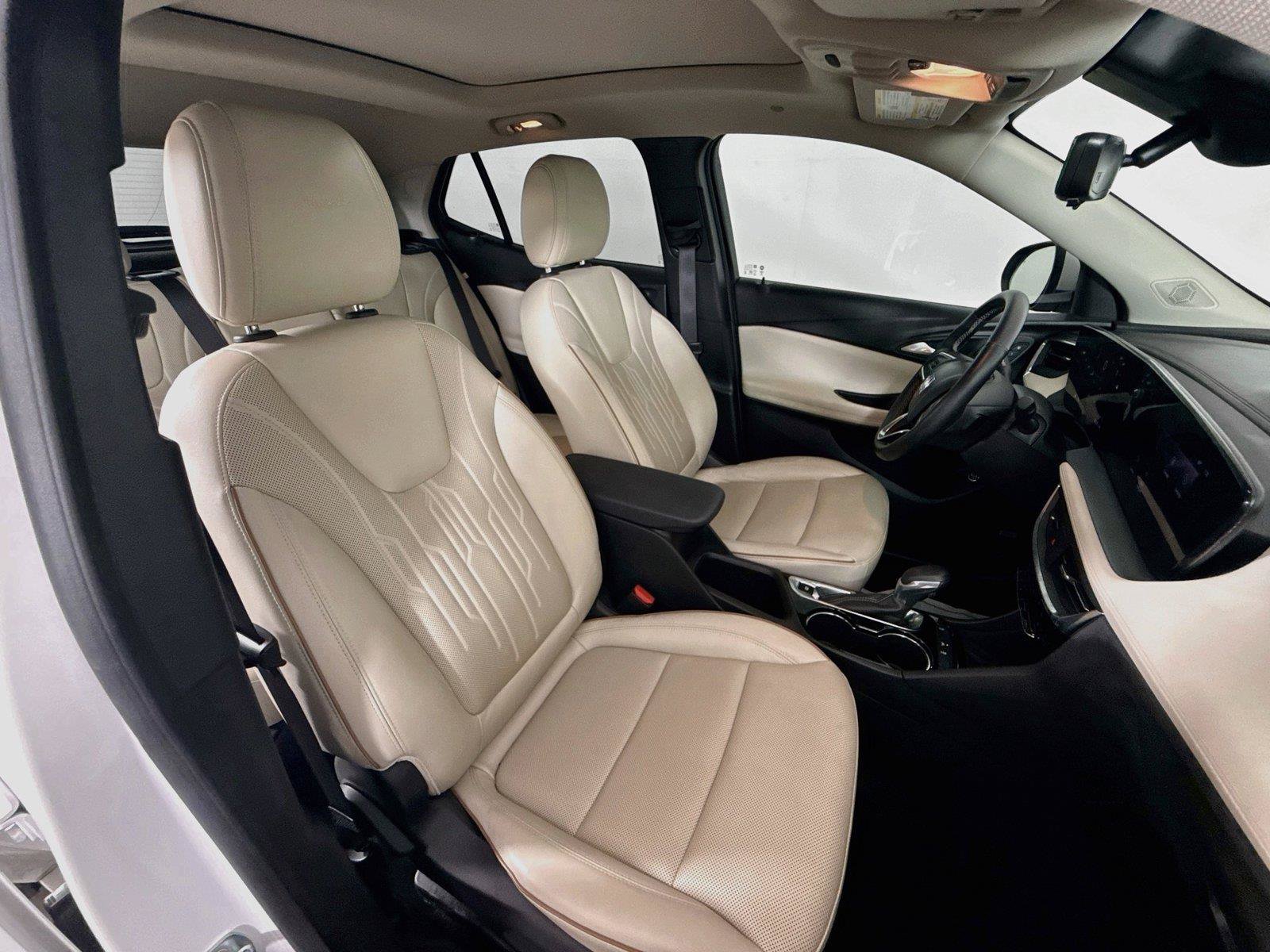 Used 2024 Buick Encore GX Avenir w/ Avenir Technology Package FWD image 32