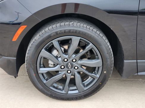 Used 2022 Chevrolet Equinox RS w/ RS Leather Package FWD image 11
