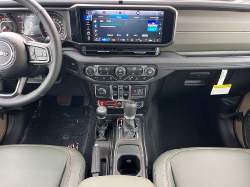 New 2026 Jeep Gladiator Mojave image 5