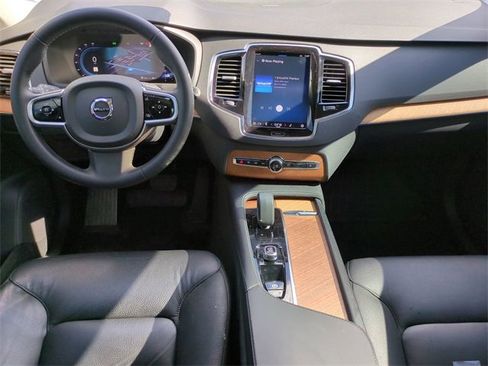 Certified 2023 Volvo XC90 B5 Plus image 14