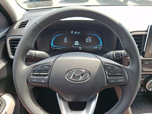 New 2026 Hyundai Venue SEL FWD image 10