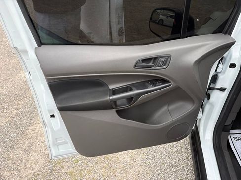 Used 2022 Ford Transit Connect XL FWD image 7