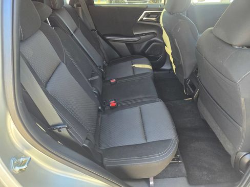 Used 2024 Mitsubishi Outlander ES AWD/4WD image 13