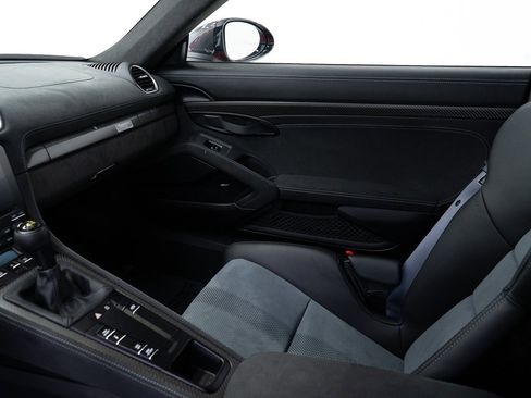 Used 2023 Porsche 718 Cayman GT4 RS image 22