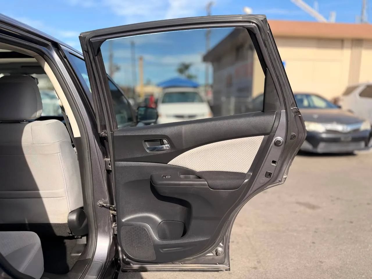 Used 2016 Honda CR-V EX image 34