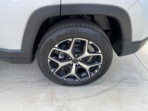 Used 2025 Jeep Compass Limited AWD/4WD image 11
