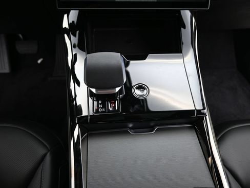 New 2026 Land Rover Range Rover Sport SE AWD/4WD image 24