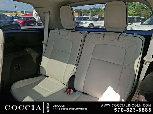 Certified 2023 Lincoln Aviator Black Label w/ Dynamic Handling Package AWD/4WD image 11