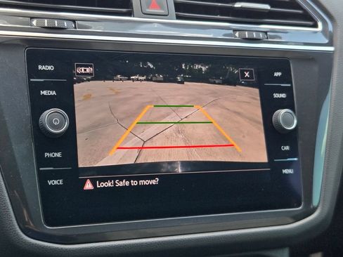 Certified 2021 Volkswagen Tiguan SE R-Line FWD image 20