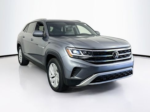 Used 2023 Volkswagen Atlas Cross Sport SE FWD image 3