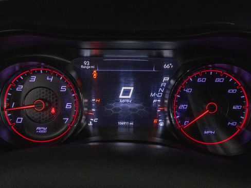 Used 2018 Dodge Charger SXT w/ Blacktop Package image 14