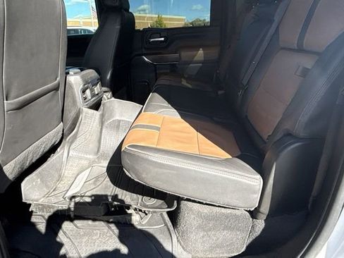 Used 2022 Chevrolet Silverado 3500 High Country w/ Technology Package image 23