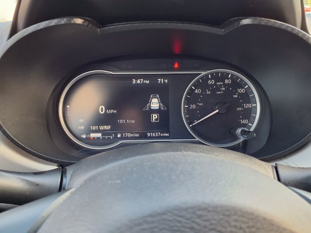 Used 2021 Nissan Versa SV FWD image 15
