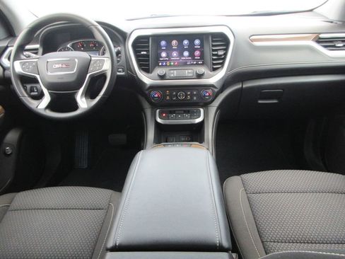 Used 2023 GMC Acadia SLE w/ Driver Convenience Package image 17