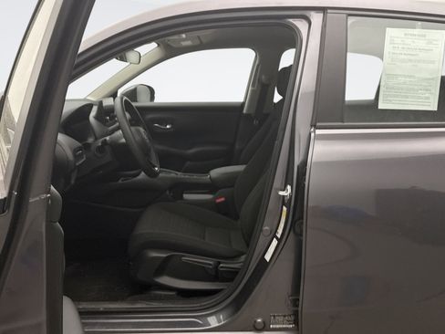 Used 2023 Honda HR-V LX image 8