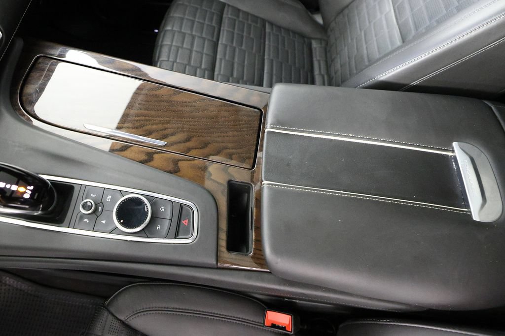 Used 2022 Cadillac Escalade Sport Platinum w/ Heavy-Duty Trailer Package AWD/4WD image 40
