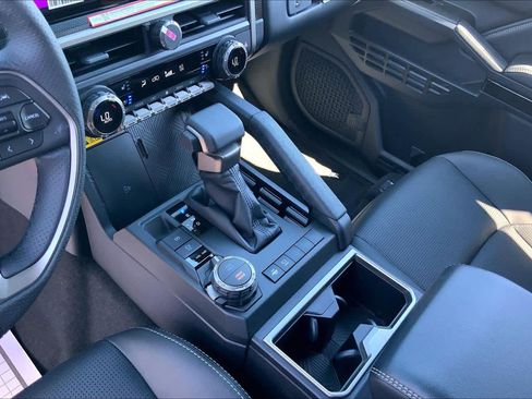 New 2026 Toyota 4Runner Limited AWD/4WD image 7