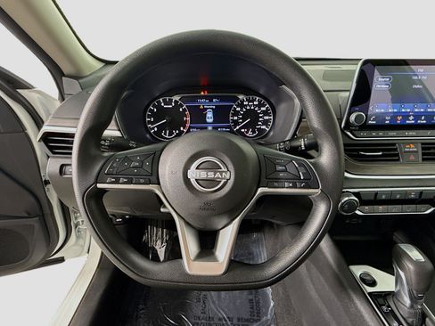 Used 2026 Nissan Altima 2.5 SV AWD/4WD image 13