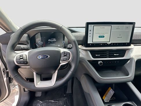 New 2026 Ford Explorer Active w/ Active Comfort Package RWD image 7