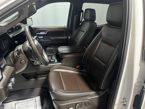 Used 2023 GMC Sierra 1500 Denali w/ Technology Package AWD/4WD image 18