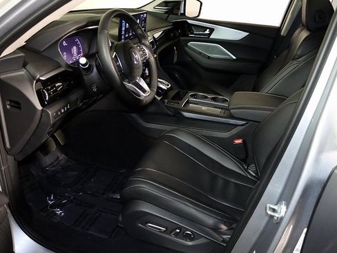 Certified 2026 Acura MDX w/ Technology Package image 12