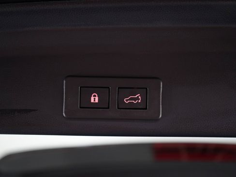 Certified 2026 Subaru Ascent Limited AWD/4WD image 18