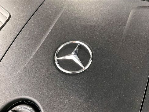 New 2026 Mercedes-Benz GLC 300 image 17