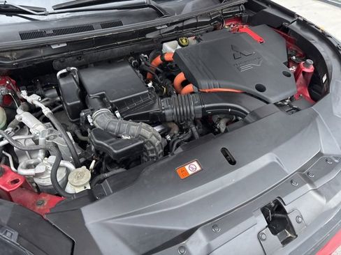 Used 2024 Mitsubishi Outlander SEL Black Edition image 30