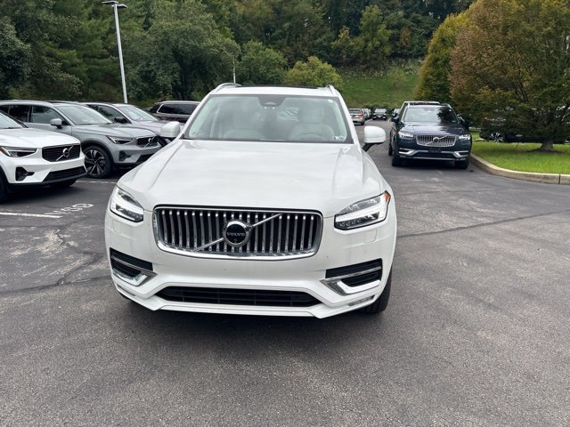 Used 2024 Volvo XC90 B6 Ultimate AWD/4WD image 2