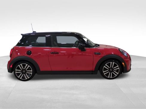 Used 2022 MINI Cooper S image 3