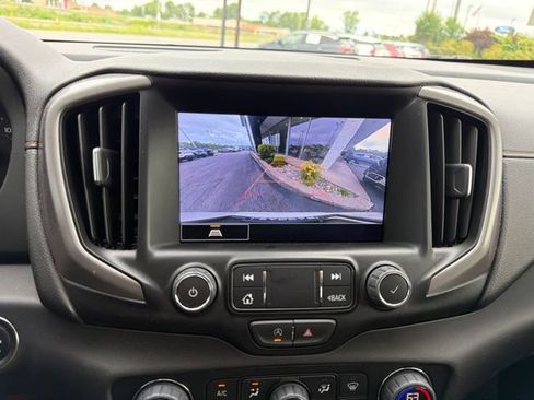 Used 2023 GMC Terrain AT4 AWD/4WD image 28