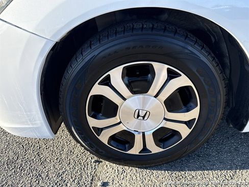 Used 2014 Honda Civic Hybrid Sedan image 9