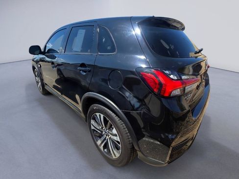 Used 2021 Mitsubishi Outlander Sport LE FWD image 2