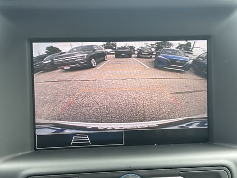 Used 2024 GMC Terrain SLE FWD image 20