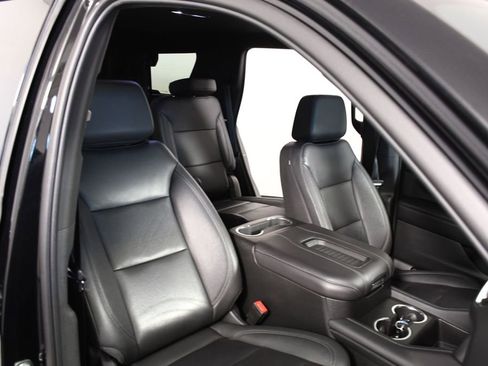 Used 2022 Chevrolet Tahoe LT w/ Luxury Package AWD/4WD image 20