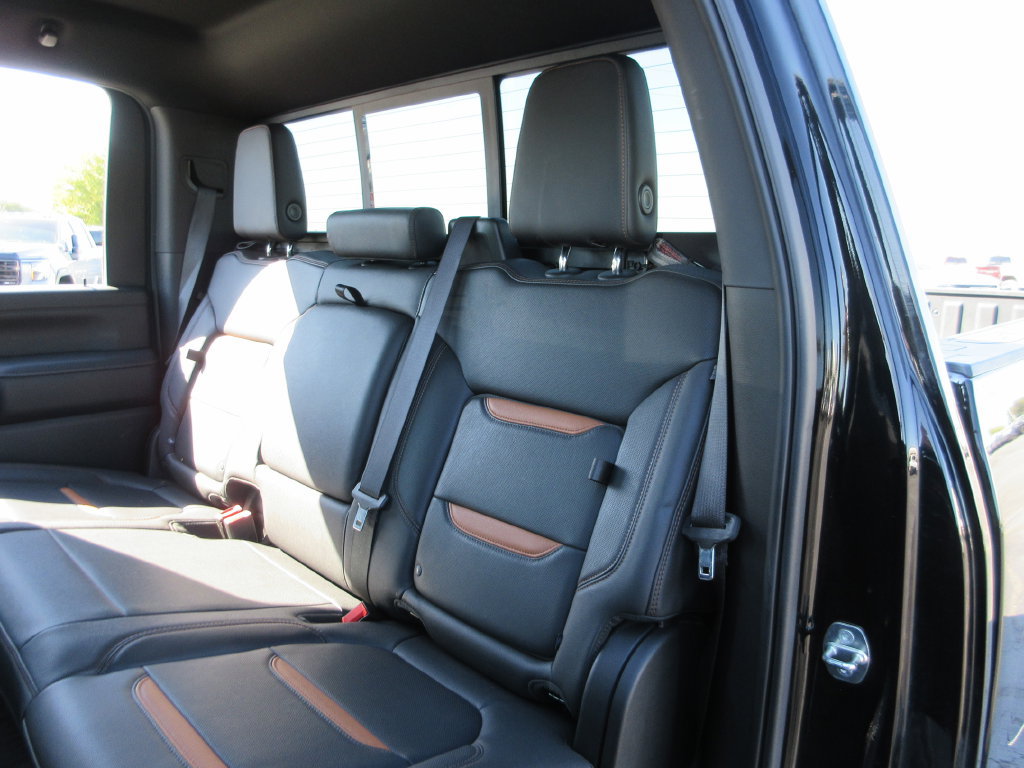Used 2023 GMC Sierra 2500 AT4 w/ AT4 Premium Plus Package AWD/4WD image 25