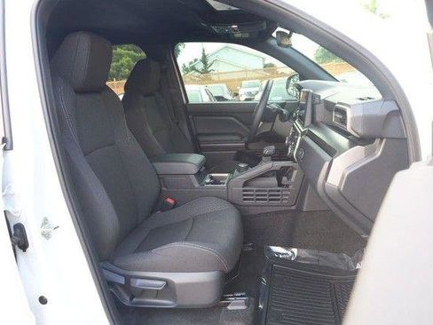 Used 2025 Toyota 4Runner SR5 AWD/4WD image 24