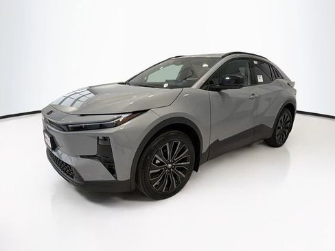 New 2026 Toyota C-HR AWD/4WD image 3
