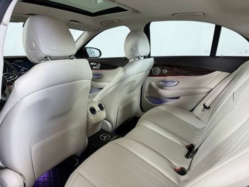 Used 2019 Mercedes-Benz E 300 4MATIC image 21