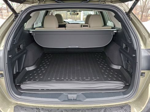 Certified 2025 Subaru Outback Premium image 30