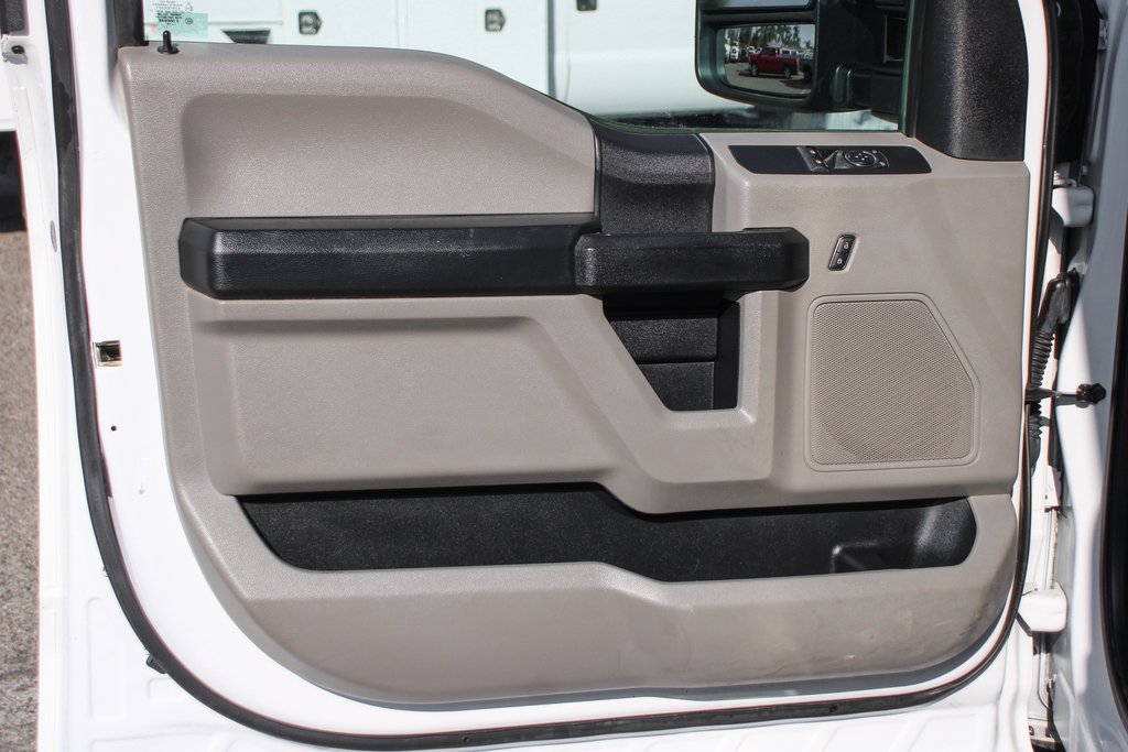 Used 2018 Ford F350 XL w/ Power Equipment Group RWD image 17