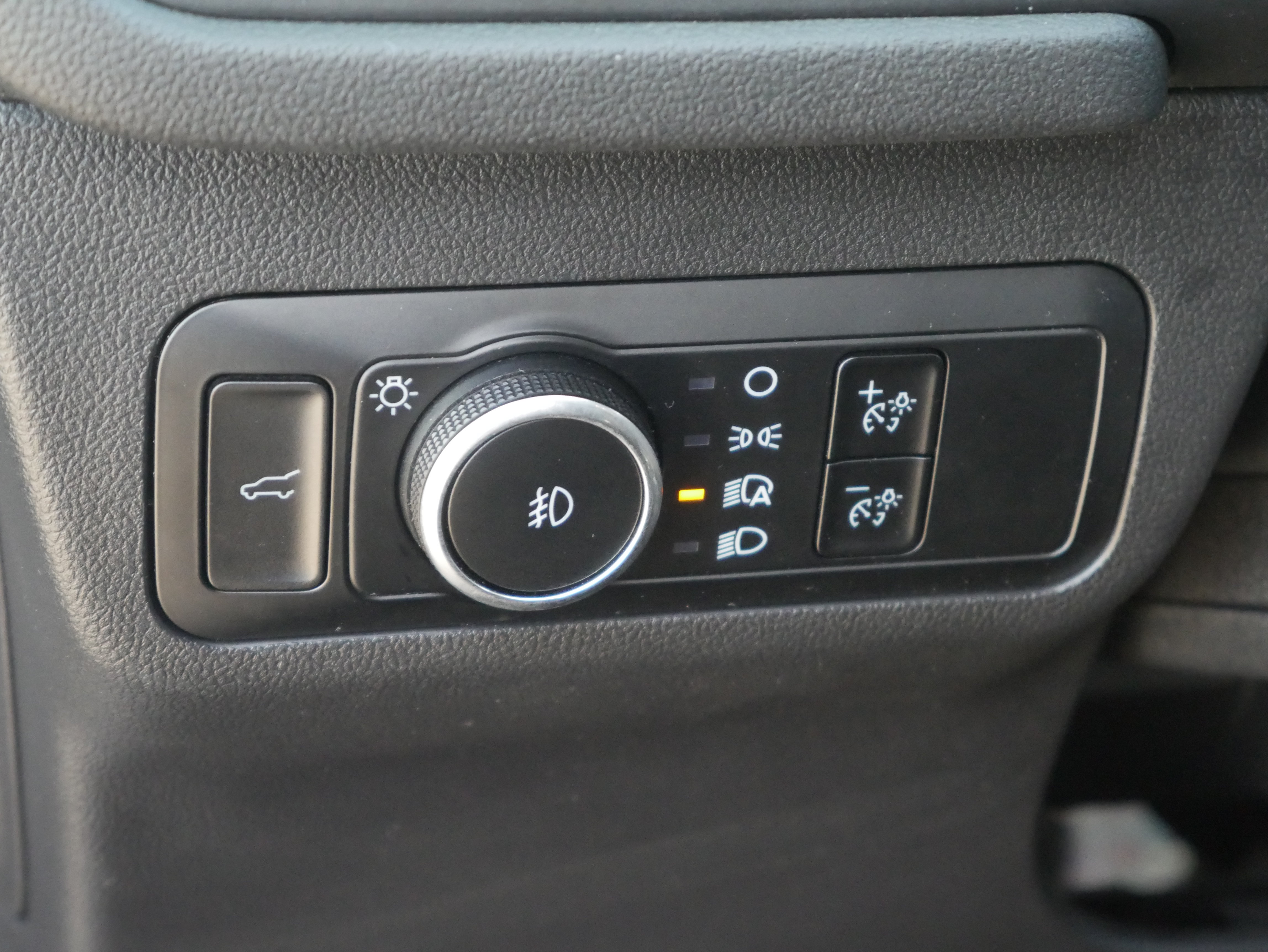 Certified 2024 Ford Escape Platinum AWD/4WD image 5